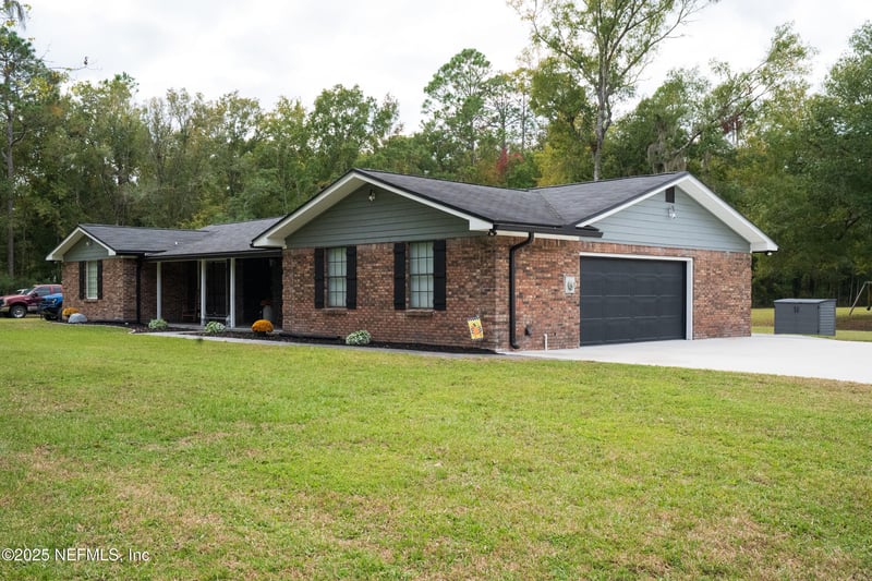 9022 Imperial Ct, Bryceville, FL 32009