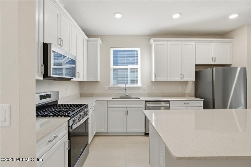 91 Fairlake Cir, St Augustine, FL 32092