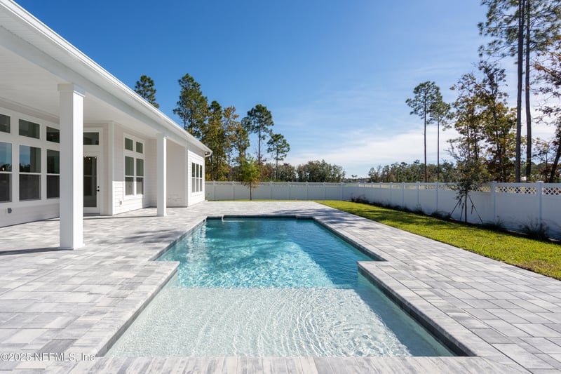 210 Arbor Creek Dr, St Augustine, FL 32092