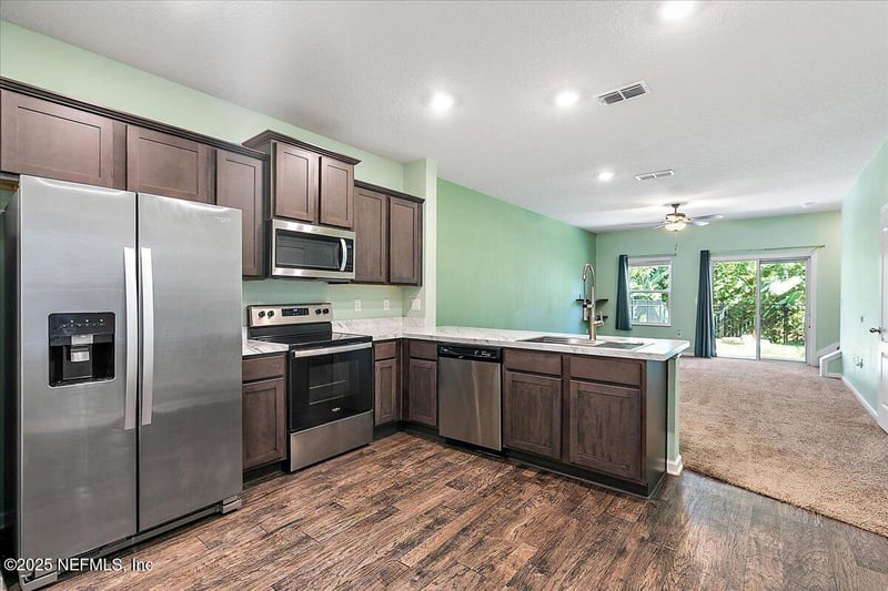 7879 Echo Springs Rd, Jacksonville, FL 32256