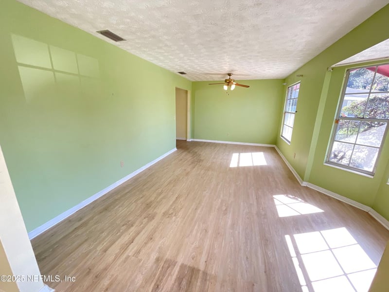 4801 Black Pine Ct, Jacksonville, FL 32210