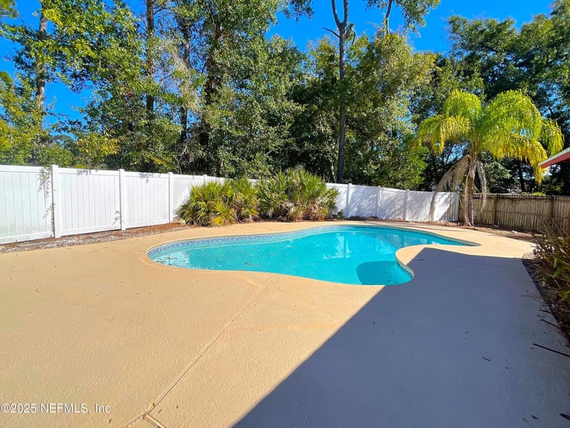 4801 Black Pine Ct, Jacksonville, FL 32210