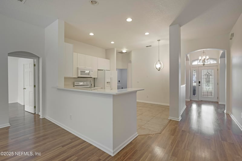 13775 Devan Lee Dr, Jacksonville, FL 32226