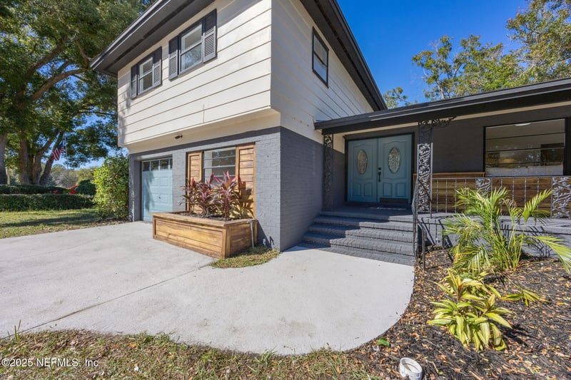 5978 Fury Dr, Jacksonville, FL 32244