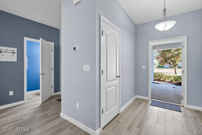 1105 Beach Dune Dr, Jacksonville, FL 32233