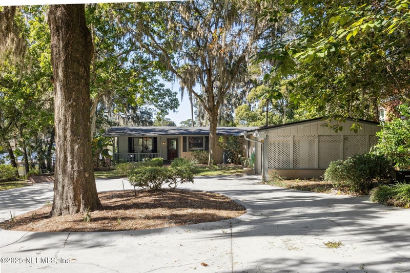 6750 Oakwood Dr, Jacksonville, FL 32211