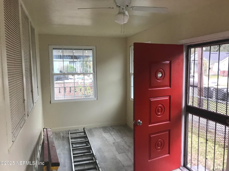 1322 Steele St, Jacksonville, FL 32209