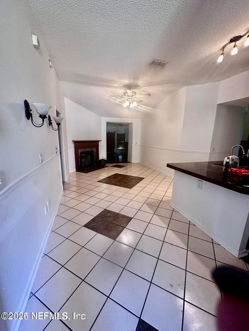 3483 Wentworth Cir, Jacksonville, FL 32277