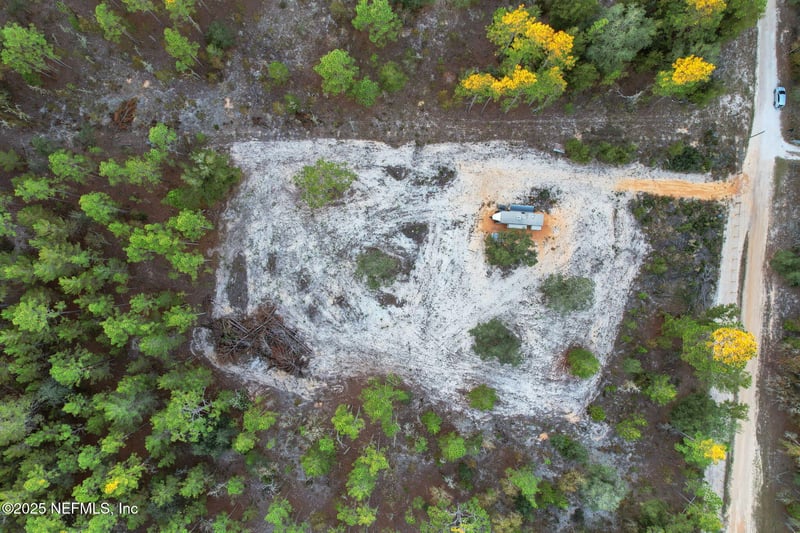 161 Windy Hills Rd, Hawthorne, FL 32640