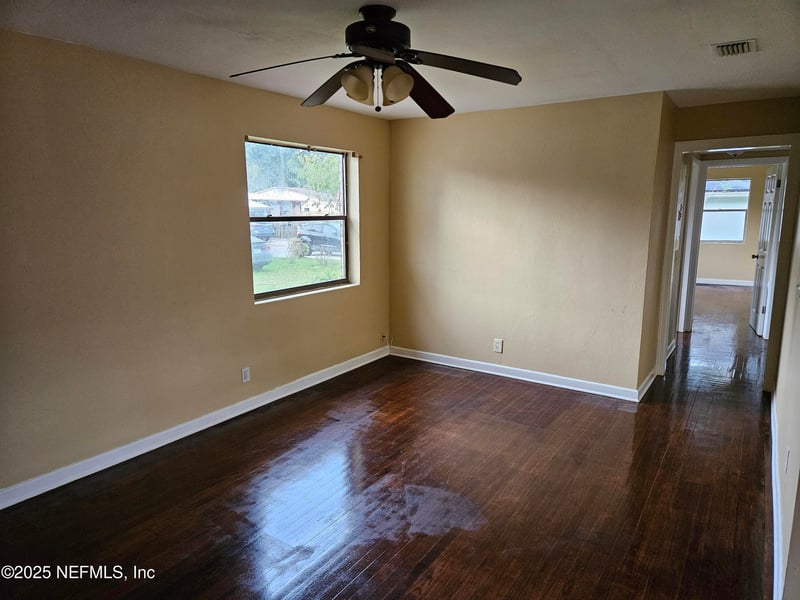 5758 Oliver St, Jacksonville, FL 32211