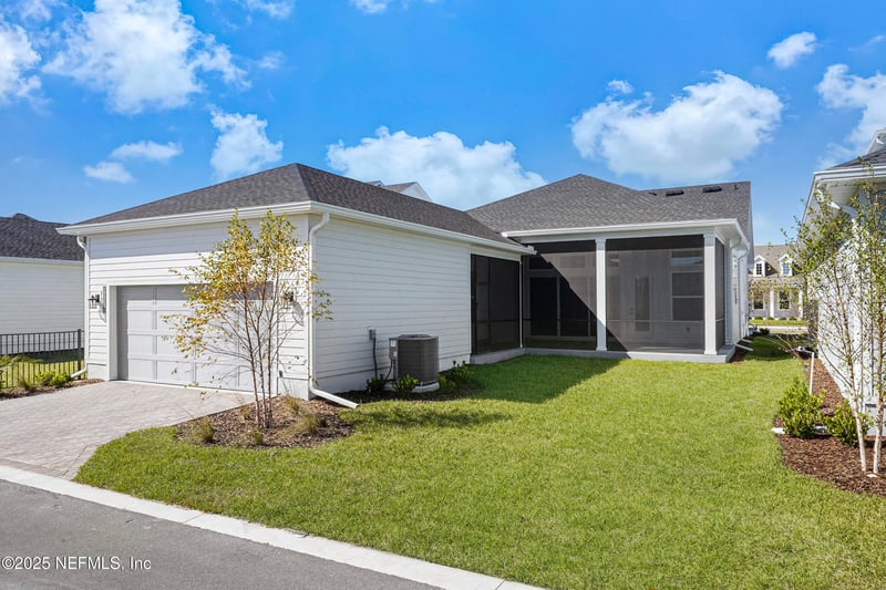 12114 Grand Pine Dr, Jacksonville, FL 32224