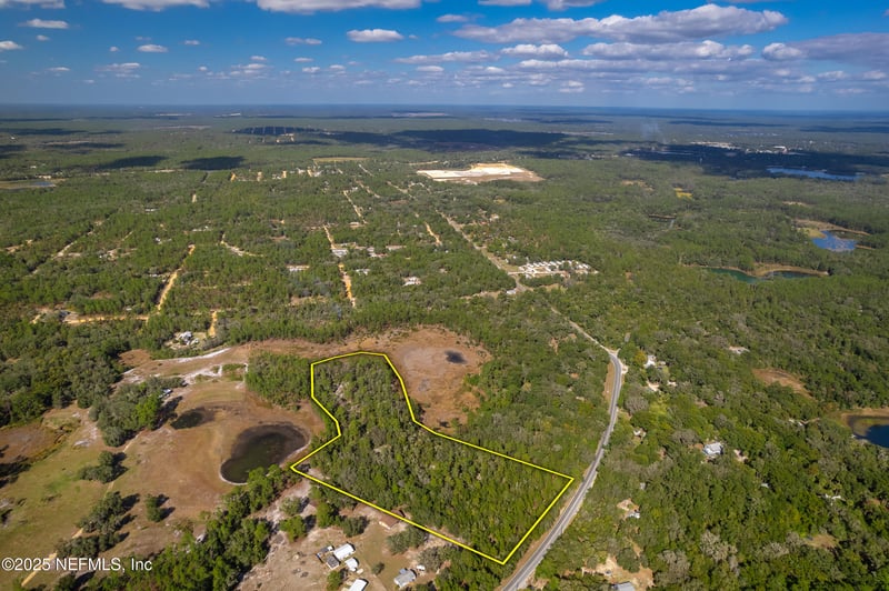 126 Keuka Cemetary Rd, Interlachen, FL 32148