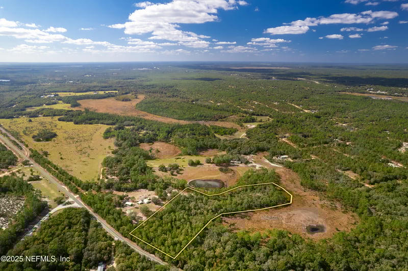 126 Keuka Cemetary Rd, Interlachen, FL 32148