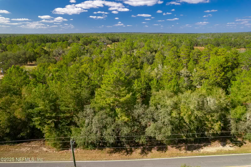 126 Keuka Cemetary Rd, Interlachen, FL 32148