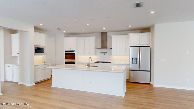 125 Crafton Cir, St Johns, FL 32259