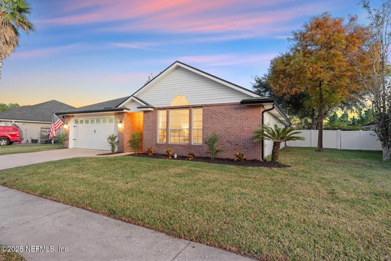 320 Carolina Jasmine Ln, St Johns, FL 32259