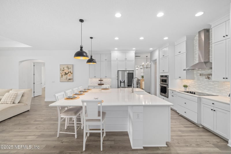 280 Topside Dr, St Johns, FL 32259