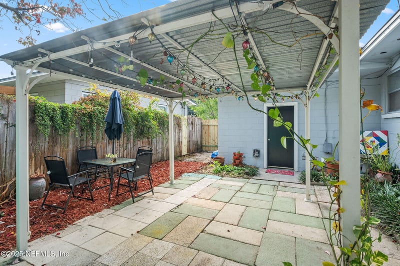 5749 Cedar Park Ln, Jacksonville, FL 32210