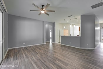 695 Sid Dr, Jacksonville, FL 32218