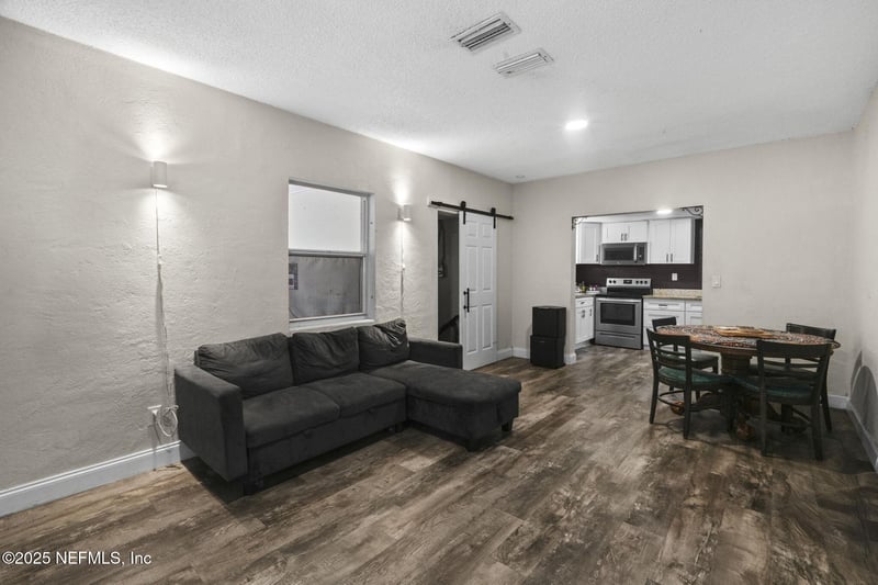 950 Ashton St, Jacksonville, FL 32208