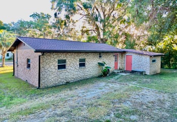 18713 Charlotte Ave, Brooker, FL 32622