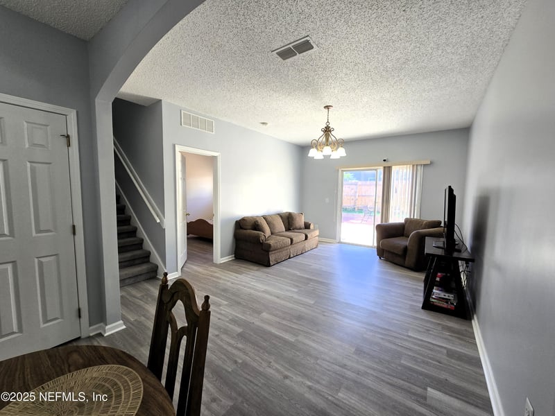 1132 Fromage Cir, Jacksonville, FL 32225