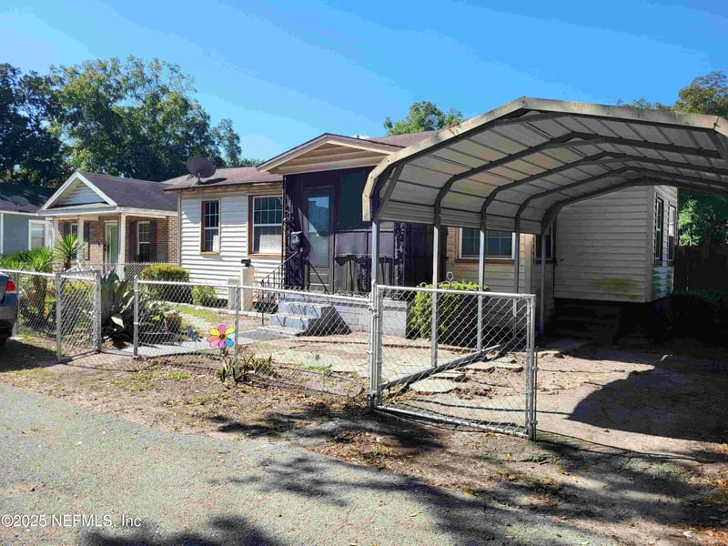 2822 Flanders St #8-19, Jacksonville, FL 32208