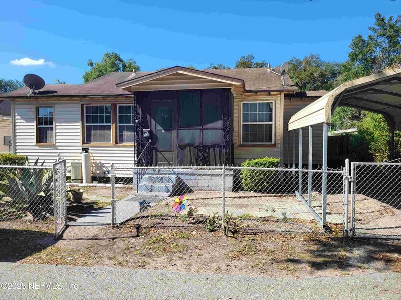 2822 Flanders St #8-19, Jacksonville, FL 32208