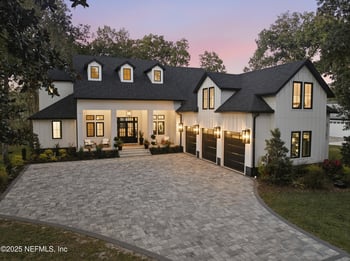 4162 Riverview Cir, Green Cove Springs, FL 32043