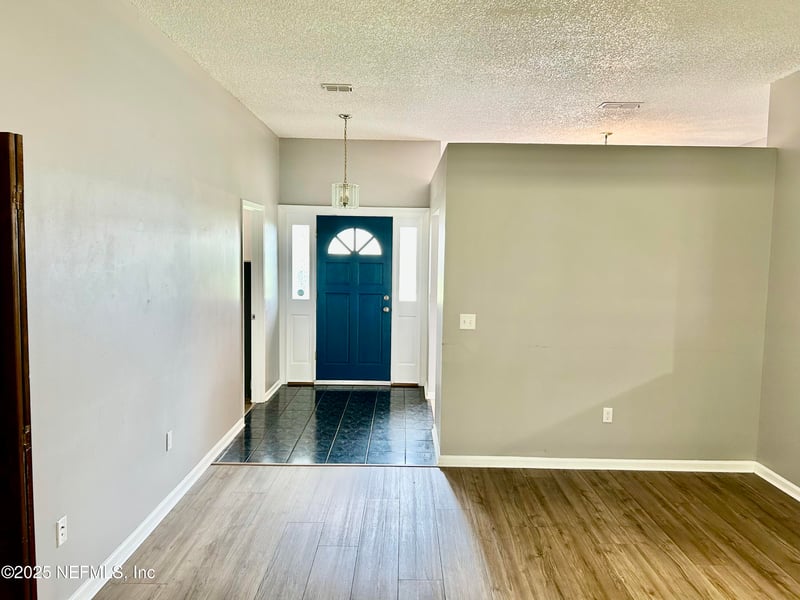 763 Sandlewood Dr, Orange Park, FL 32065