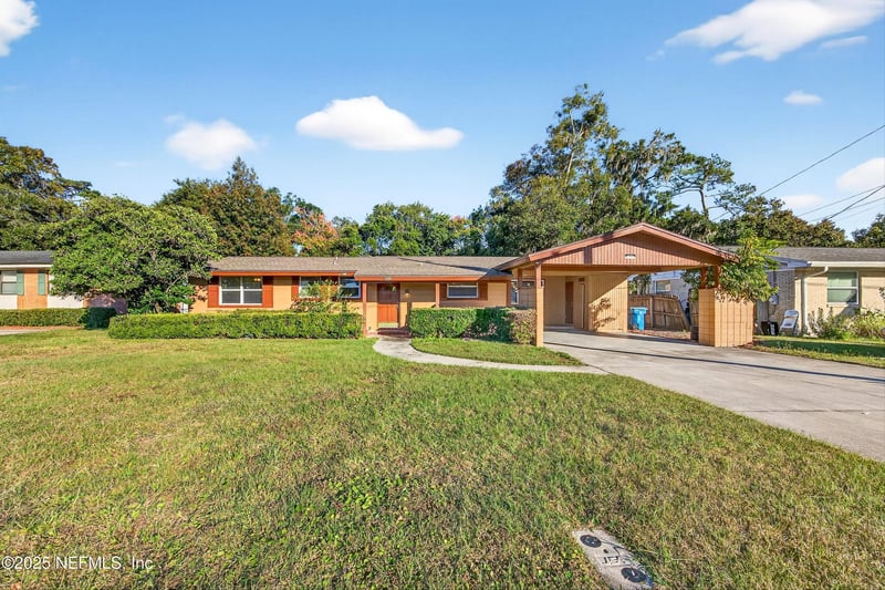 1355 Lamanto Ave, Jacksonville, FL 32211