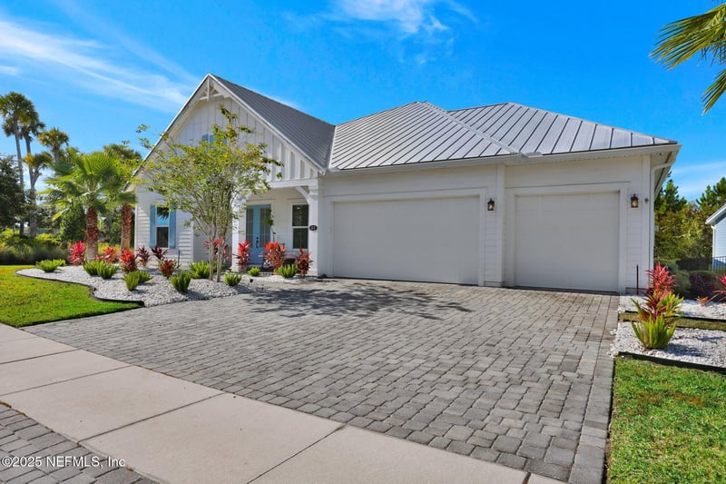 57 Topside Dr, St Johns, FL 32259