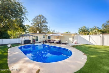 5578 Shorewood Rd, Jacksonville, FL 32210