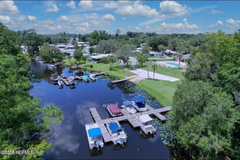 148 Lake Margo Dr, Satsuma, FL 32189