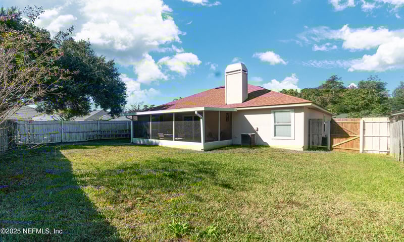 1607 Backwater Dr, Middleburg, FL 32068