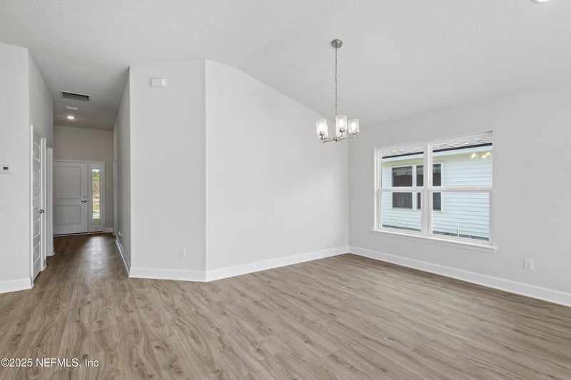 8362 Helmsley Blvd, Jacksonville, FL 32219