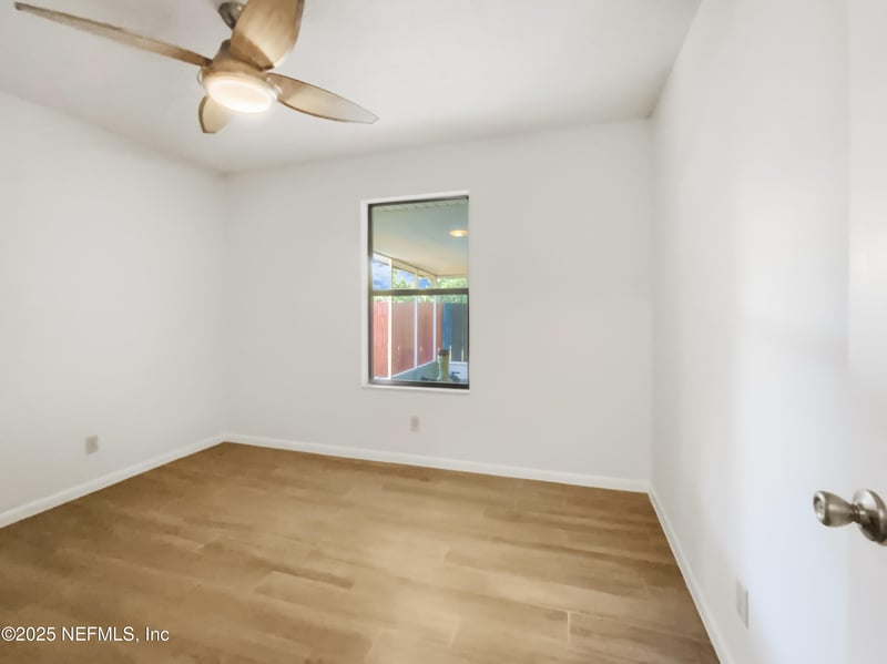 2440 Deloach Ln, Jacksonville, FL 32216