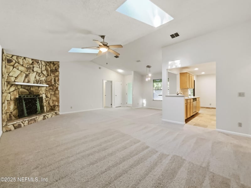 2440 Deloach Ln, Jacksonville, FL 32216