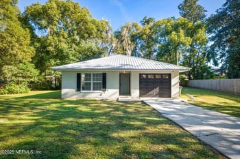 411 Pearl St, Green Cove Springs, FL 32043