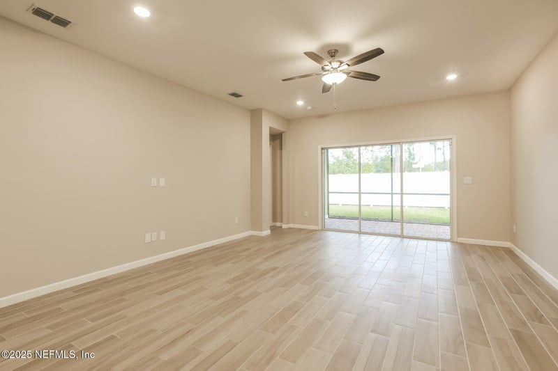 7091 Bowers Creek Dr, Jacksonville, FL 32222