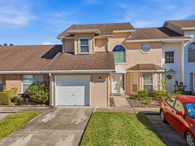 11 Northside Dr #202, Jacksonville, FL 32218