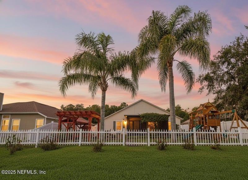 321 Turtle Dove Dr, Orange Park, FL 32073