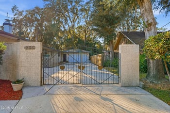 936 Fruitwood Dr, St Johns, FL 32259