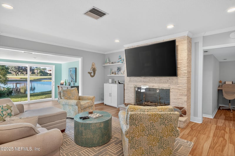 10039 Leisure Ln, Jacksonville, FL 32256