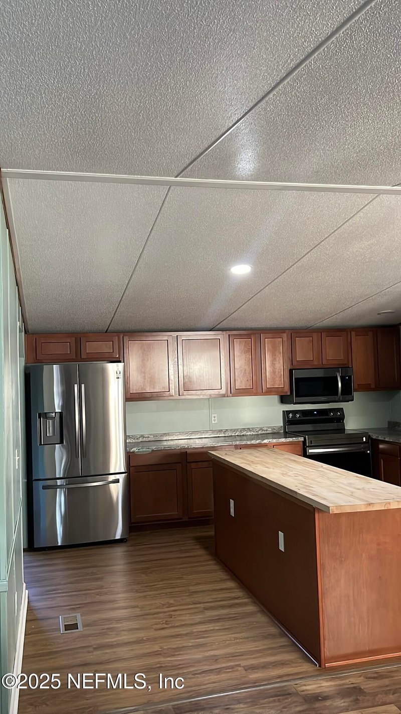 85182 Lonnie Crews Rd, Fernandina Beach, FL 32034