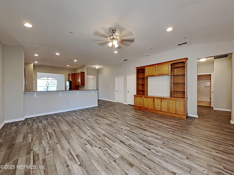 15582 Turkoman Cir, Jacksonville, FL 32218