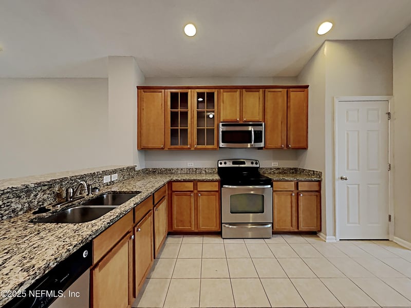 15582 Turkoman Cir, Jacksonville, FL 32218