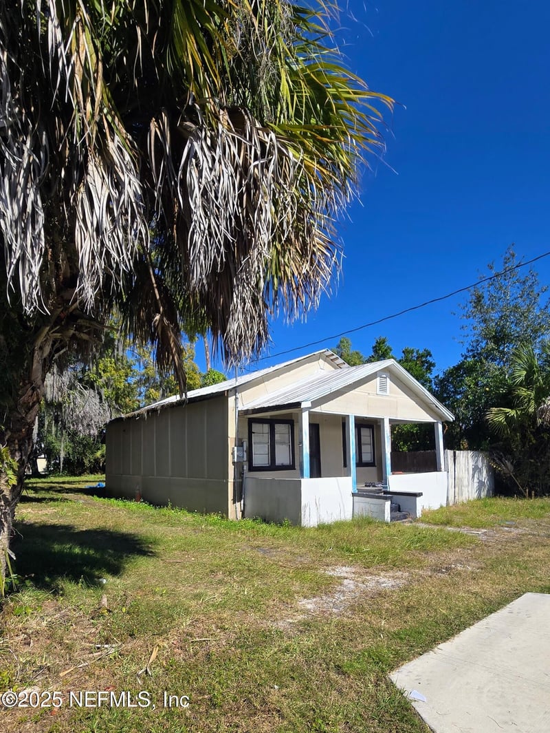 1310 St Johns Ave, Palatka, FL 32177