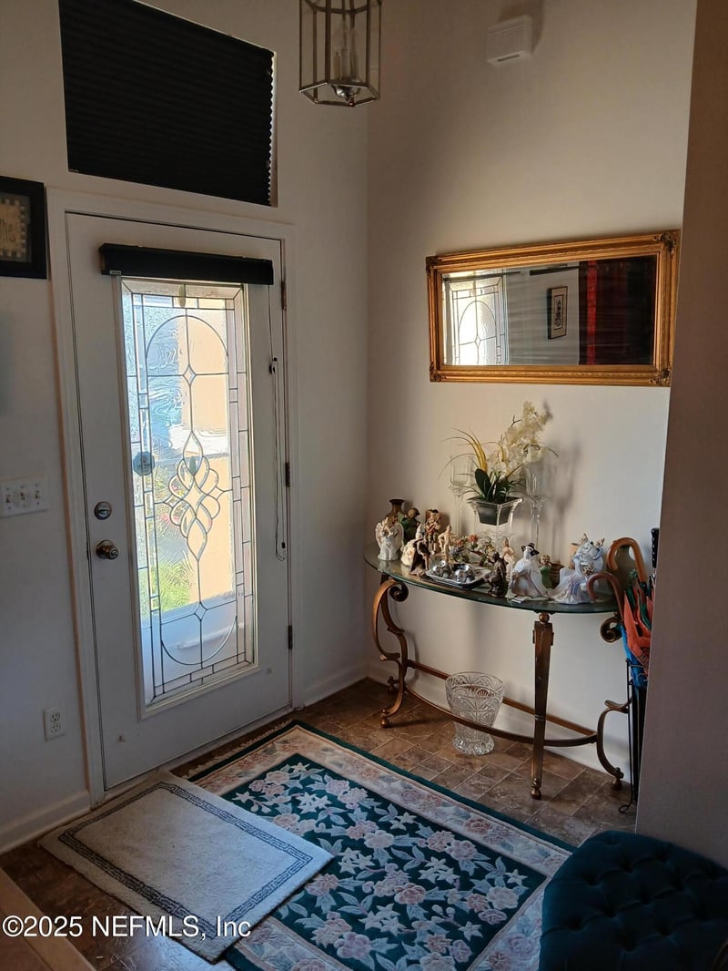 6389 Pinewood Hills Rd Dr, Jacksonville, FL 32218