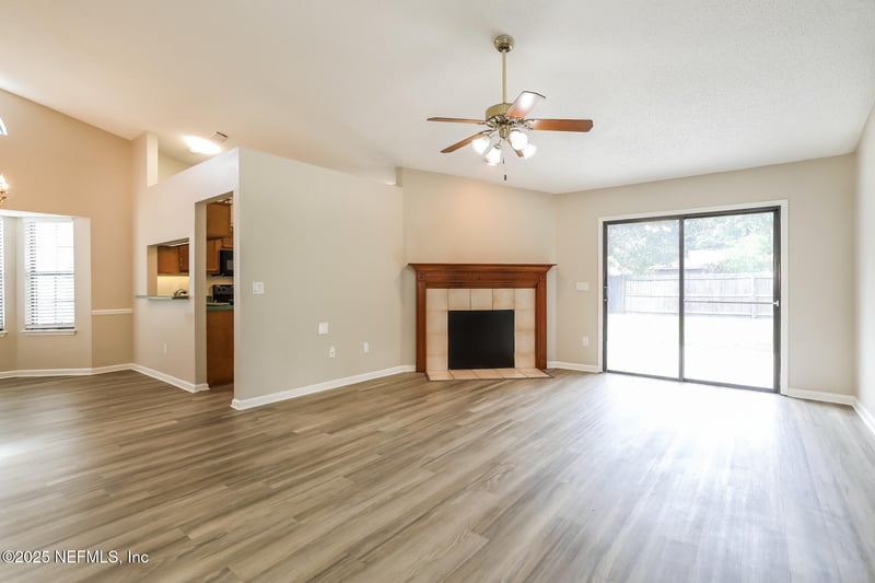 11538 Sweetwater Oaks Dr, Jacksonville, FL 32223